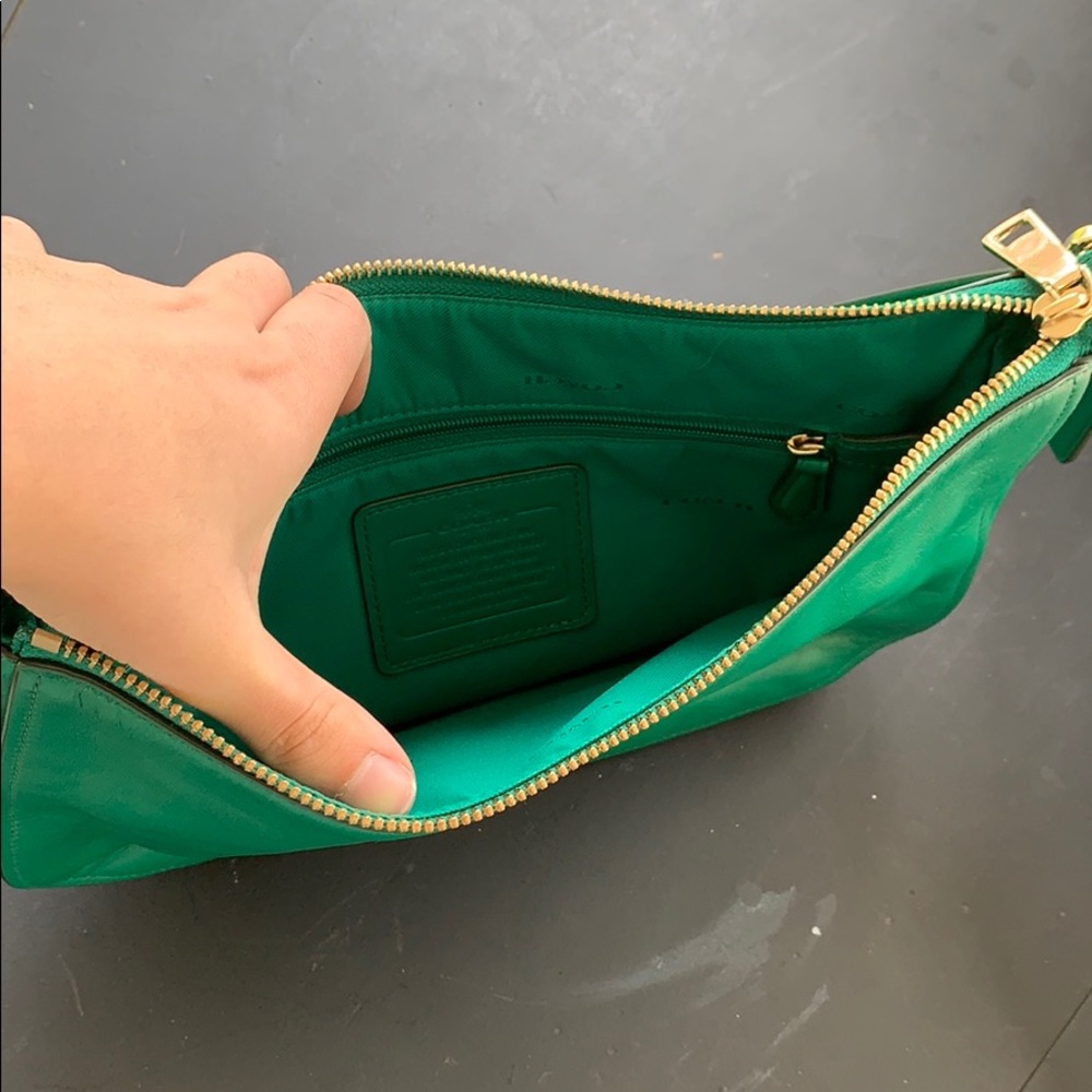 Coach purse - Picture 5 of 7